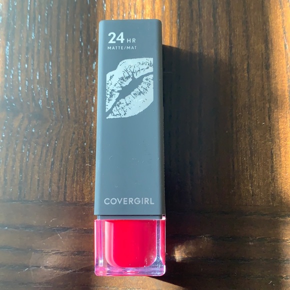 CoverGirl 24hr Matte 640 Thrill Seeker - Picture 1 of 4